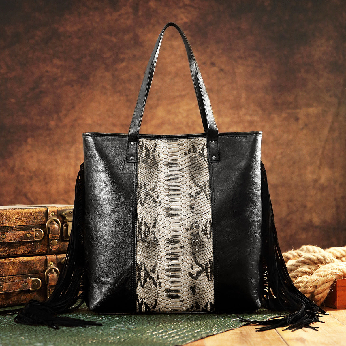 VAKKV 2025 retro beard new women's bag tote snake pattern shoulder handbag for New independent station TK