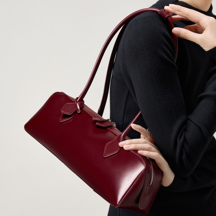 2025 niche design armpit bag large capacity versatile long baguette women's bag commuter cowhide handbag