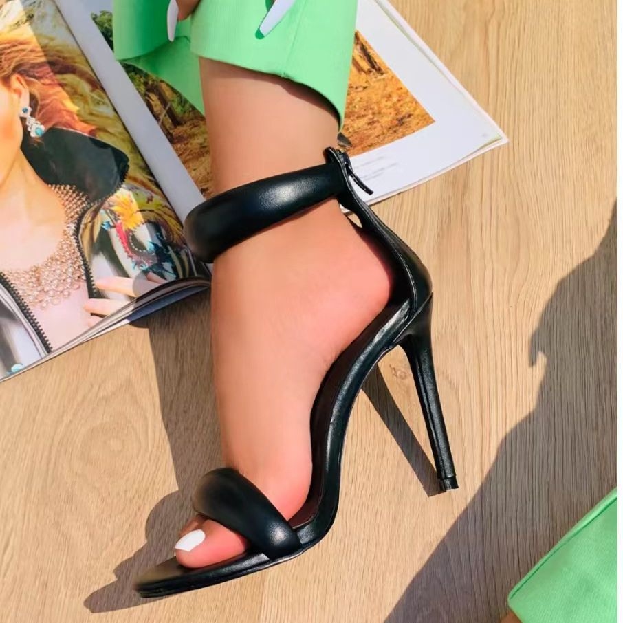 Cross-Border plus Size Sandals Women's Summer New Solid Color Pointed HOTan and NEWn Sexy Fashion High Heels