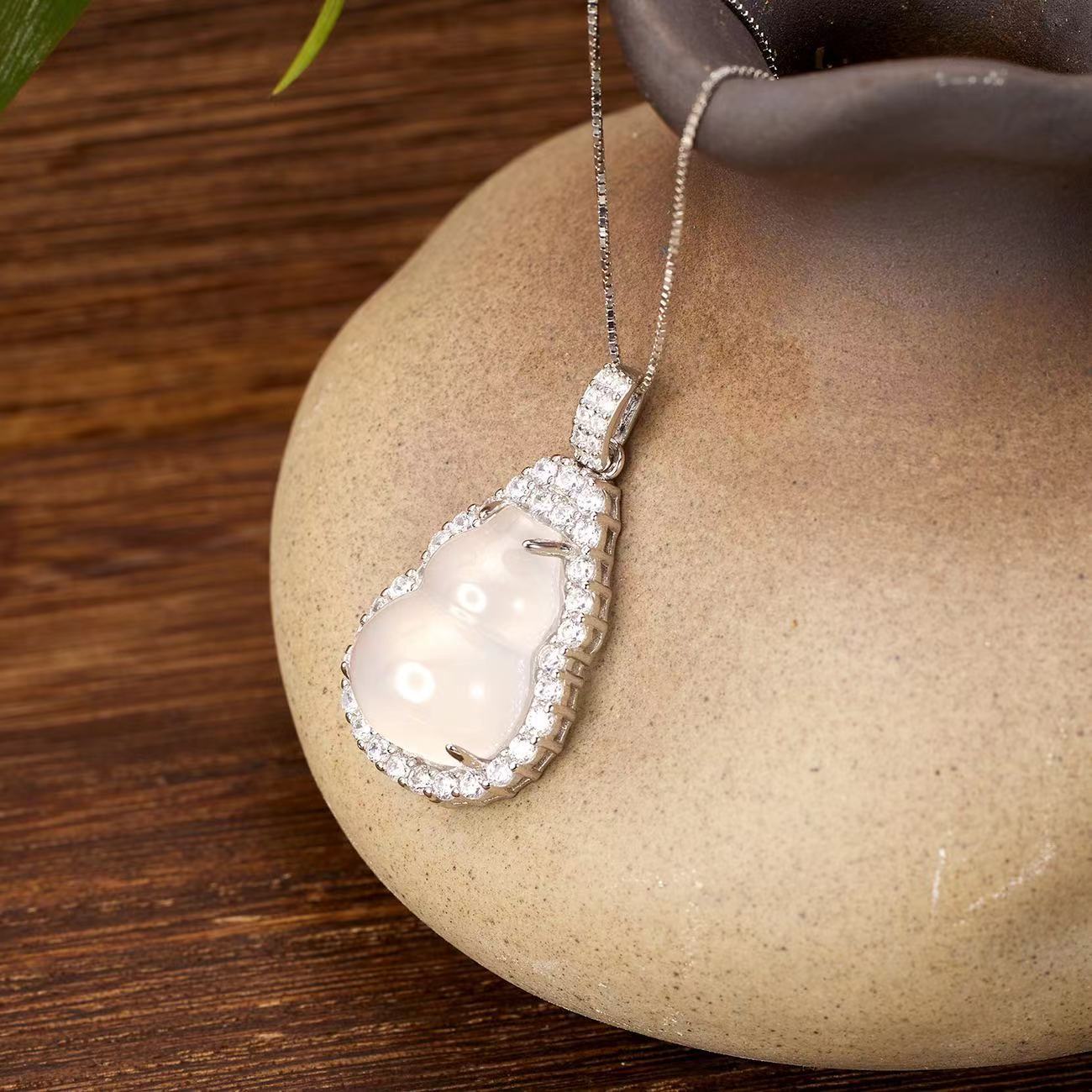S925 Sterling Silver High Ice Chalcedony Gourd Necklace National Fashion Necklace Ornament Fu Green Gourd White Ice Transparent Jade Fashion Elegant