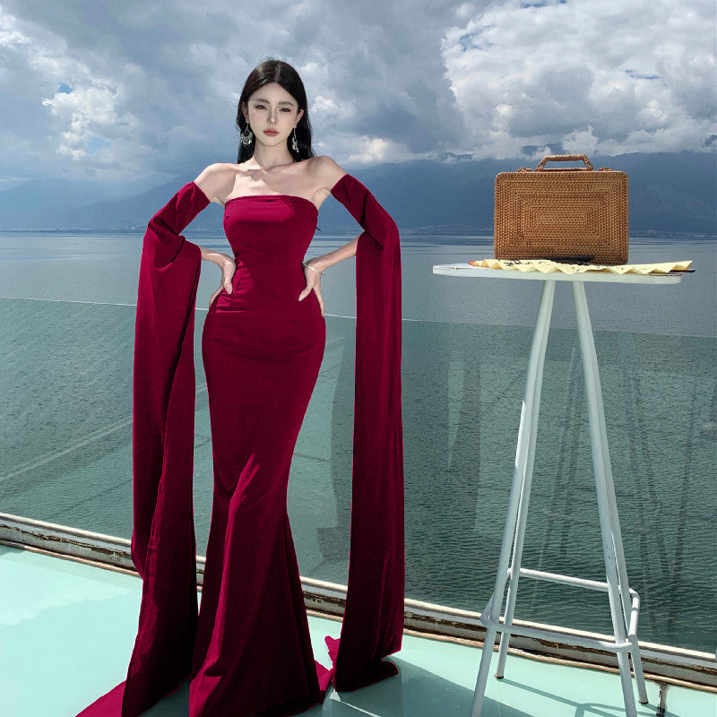 2025 Design sense charm aura retro black waist thin tube top mopping floor long dress dress photo long dress