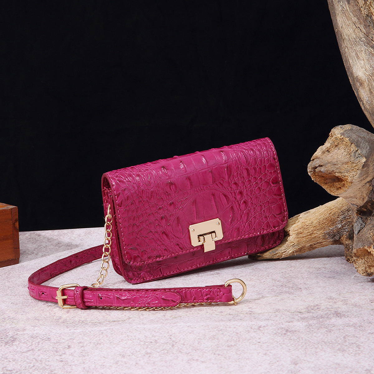 VAKKV Popular, 2025, New Middle East for New Crossbody One Shoulder Retro Women's Bag Multi-colored Crocodile Pattern Brahman