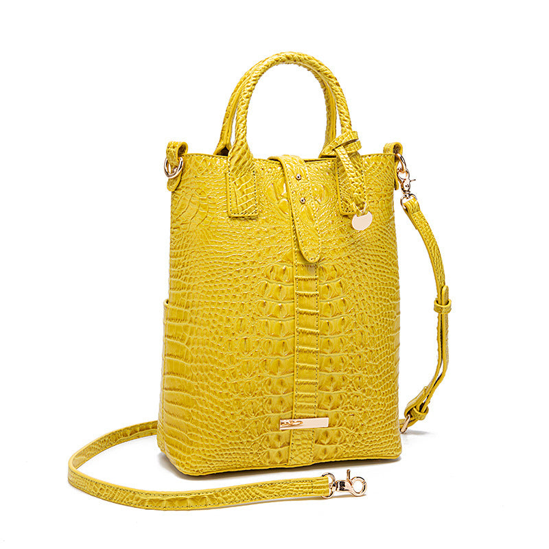 VAKKV New Popularan, 2025n and Middle Eastern New independent station portable messenger retro women's bag multi-color concave and convex crocodile pattern