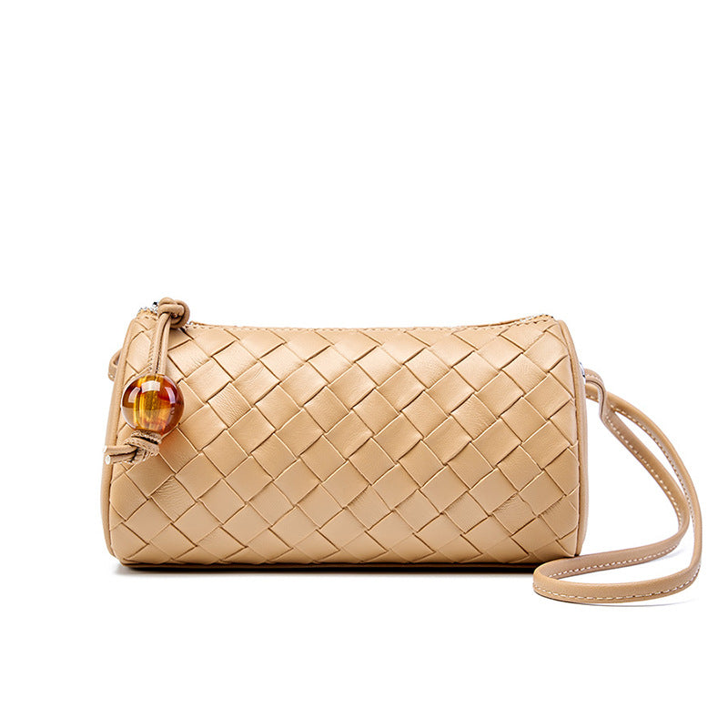 VAKKV 2025 Internet celebrity explosion woven pattern leather shoulder messenger bag women's fashion simple casual bag pillow bag put mobile phone