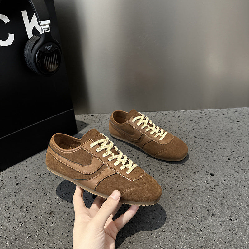 2025 Popularan Station Leather German Training Shoes Women's Retro Board Shoes popular New Versatile Flat Bottom Lace-up Casual Student Shoes Tide