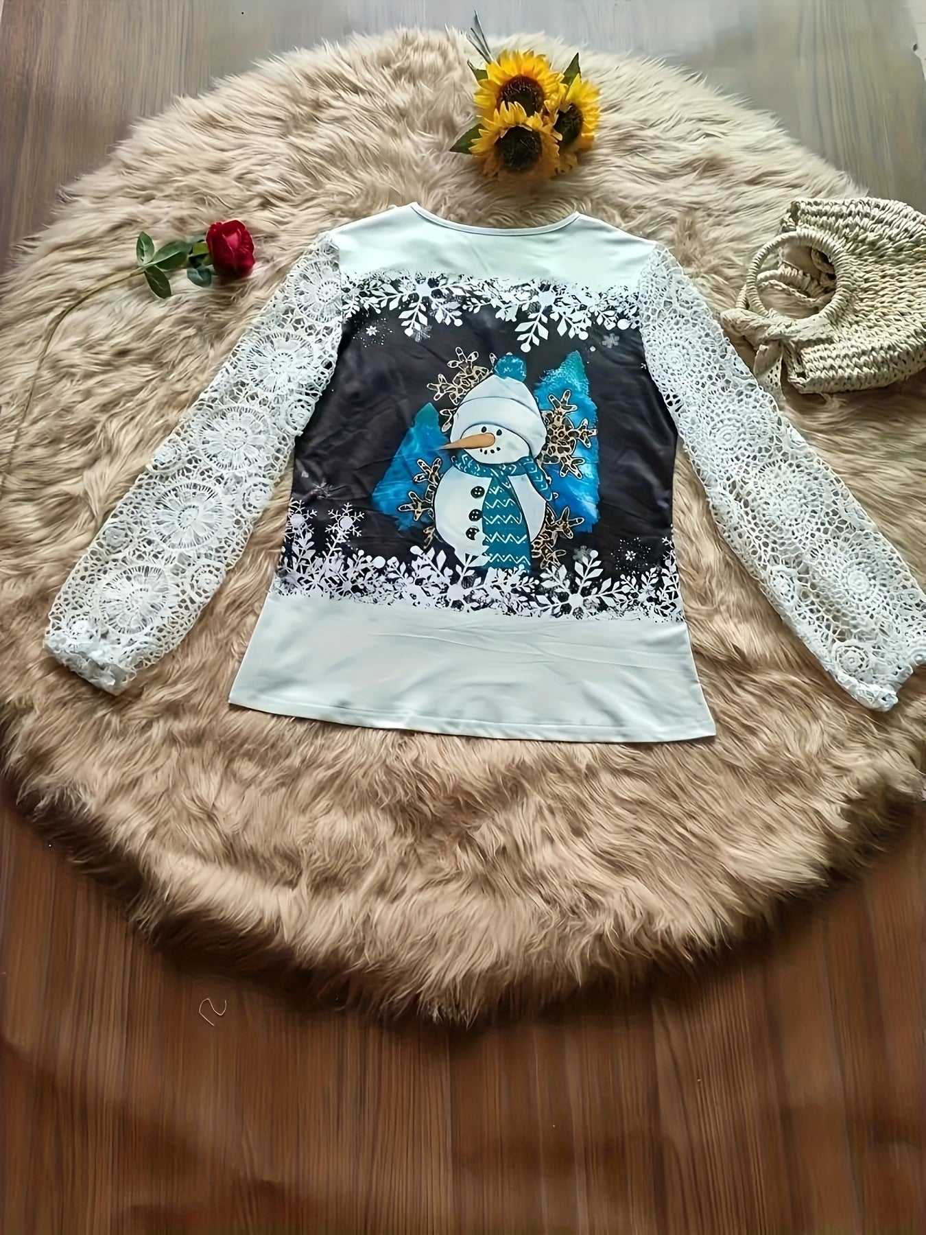 Elegant Christmas Lace-Trim V-Neck Top with Snowman Print - Long Sleeve, Machine Washable - Perfect for Spring & Fall