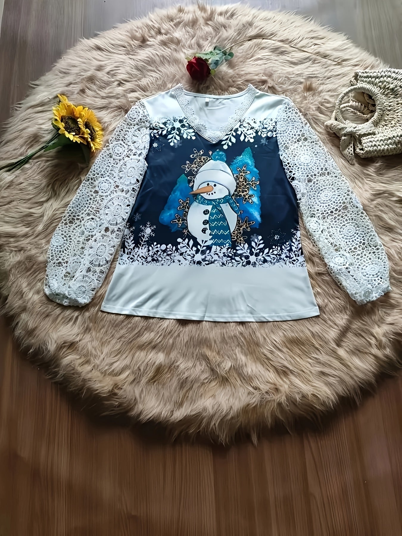 Elegant Christmas Lace-Trim V-Neck Top with Snowman Print - Long Sleeve, Machine Washable - Perfect for Spring & Fall