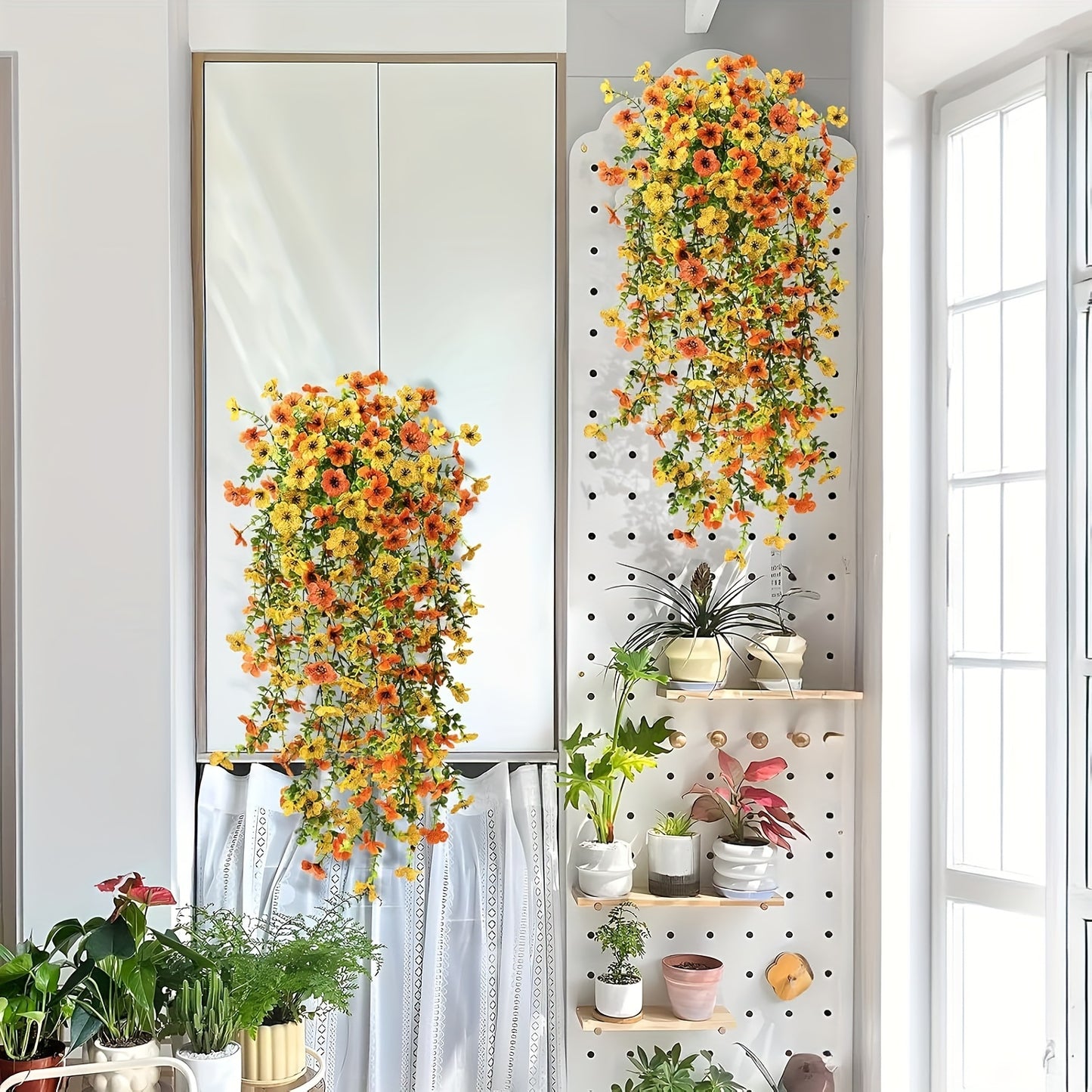 4pcs UV-Resistant Faux Daisy Hanging Flowers - Realistic Silk Plants for Indoor/Outdoor Decor, Perfect for Living Room, Porch, Balcony, Patio - Easy Maintenance, Ideal for Thanksgiving, Christmas, Day of the Dead - Bohemian Style Home Accents