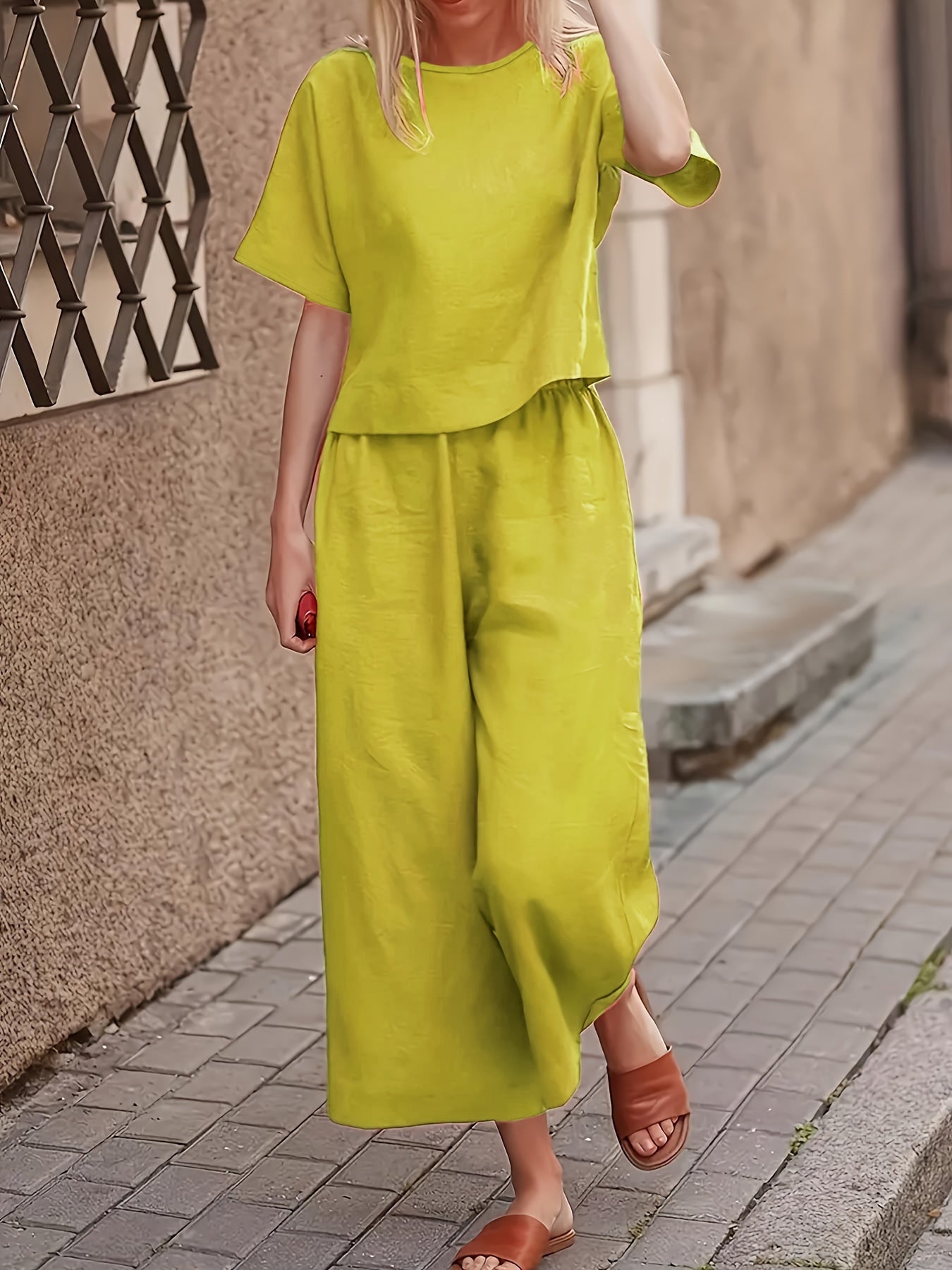 Women's Chic Outfit Set - Crew Neck Short Sleeve Top & Wide Leg Pants Combo - Solid Color, Simple, Casual, Comfortable, Versatile, and Easy to Match - Perfect for Daily Wear, Work, or Leisure Activities
