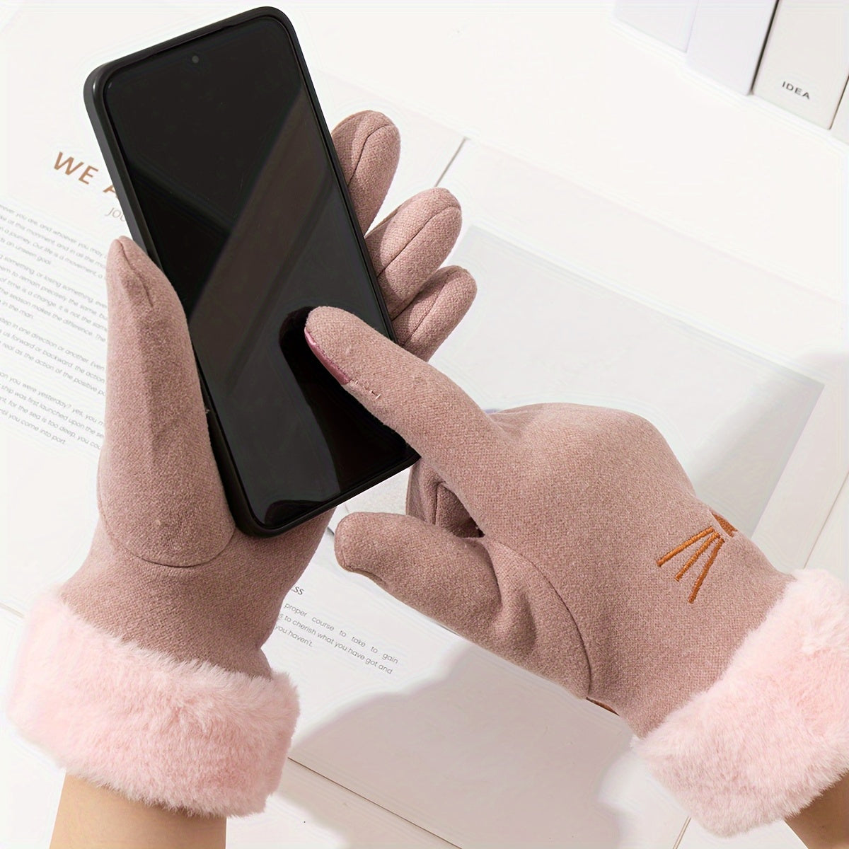 Cozy Women's Suede Gloves with Cute Cat Design - Warm Fleece-Lined Winter Gloves with Plush Cuffs, Touchscreen Compatible & Windproof