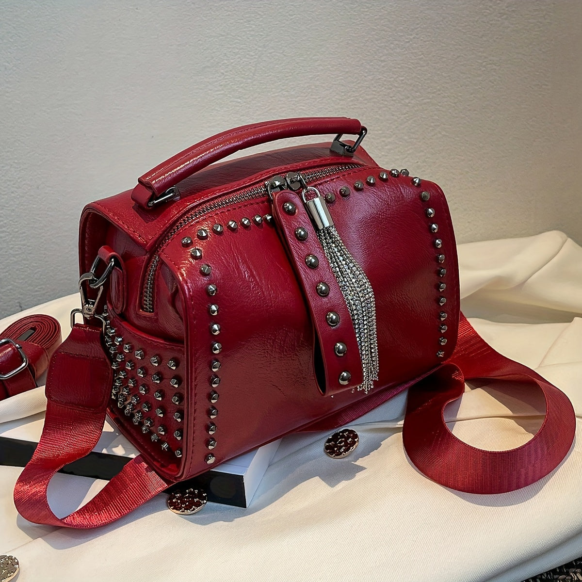 Vintage-Inspired Tassel Embellished Boston Handbag - Women's Fashion Crossbody Bag with Studded Decor, Chains Shoulder Strap, and Y2k Style Novelty Design - Perfect for Wedding Party, Designer Messenger Purse with Punk Rock Flair