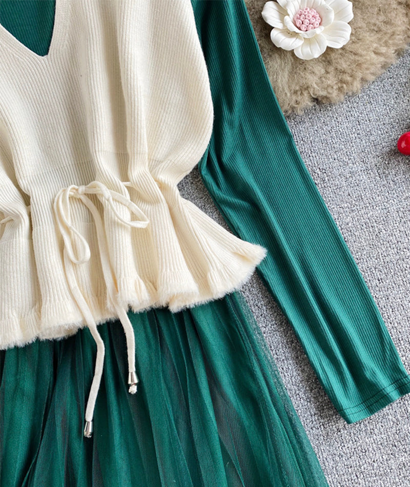 VAKKV Cute V Neck Knitted Vest+ Long Sleeve Dress Two Pieces Sets P297