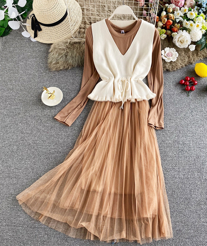VAKKV Cute V Neck Knitted Vest+ Long Sleeve Dress Two Pieces Sets P297