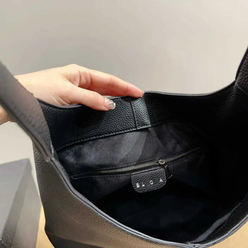 BBBB Locker Hobo Bags Vintage Large Capacity Handbag Tote Bag Women Shoulder Purse Cowhide Hardware Lock Top Quality Zipper Pocket 240215