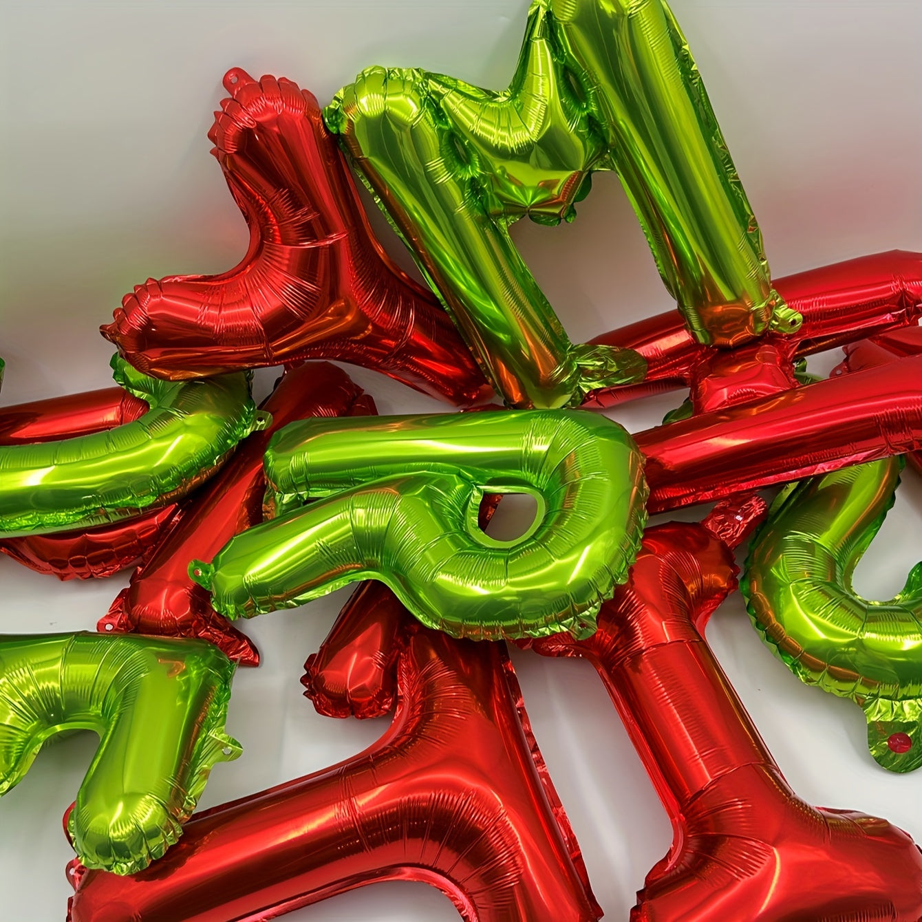 14pcs/set, 15.7in Alphabet Balloon Christmas Alphabet Banner Set, Merry Christmas Foil Balloon Merry Christmas Party Decoration Xmas Decor Indoor Balloon