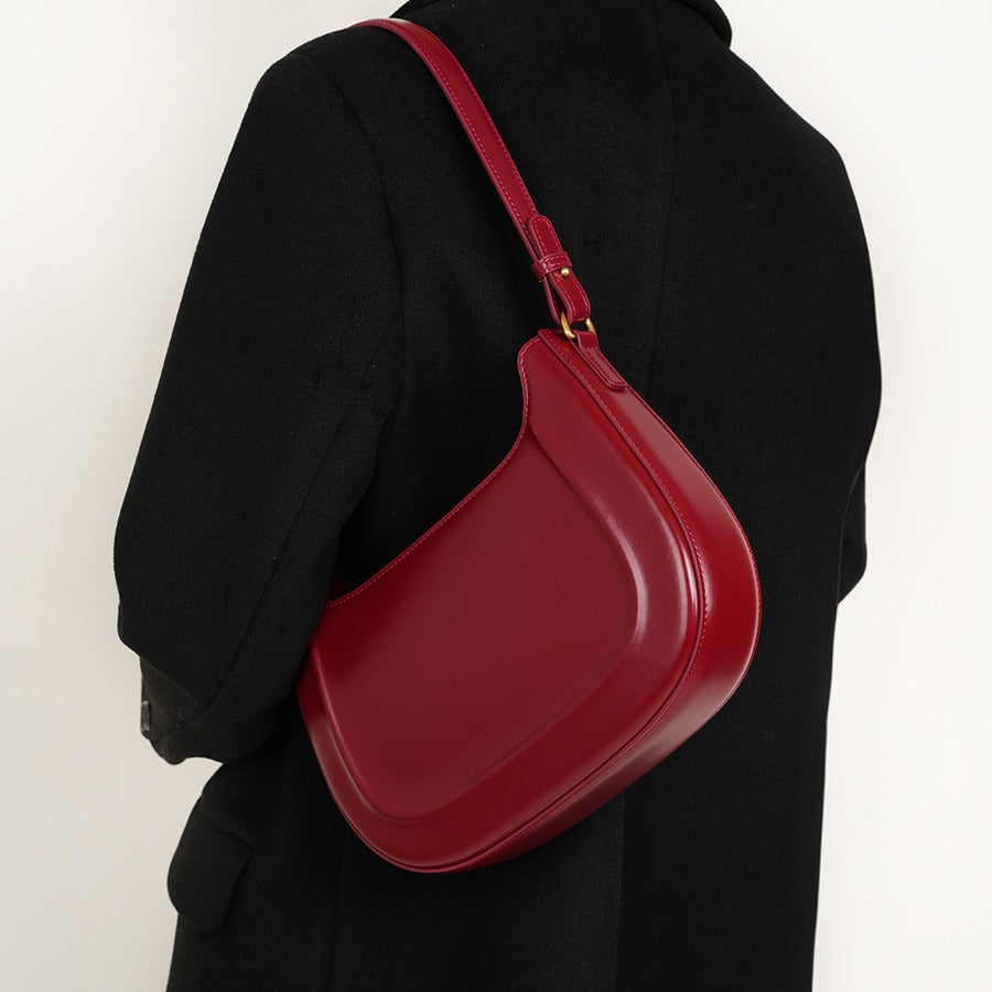 2025 Vintage saddle bag red wedding bag popular new autumn and winter leather women's bag shoulder messenger bag