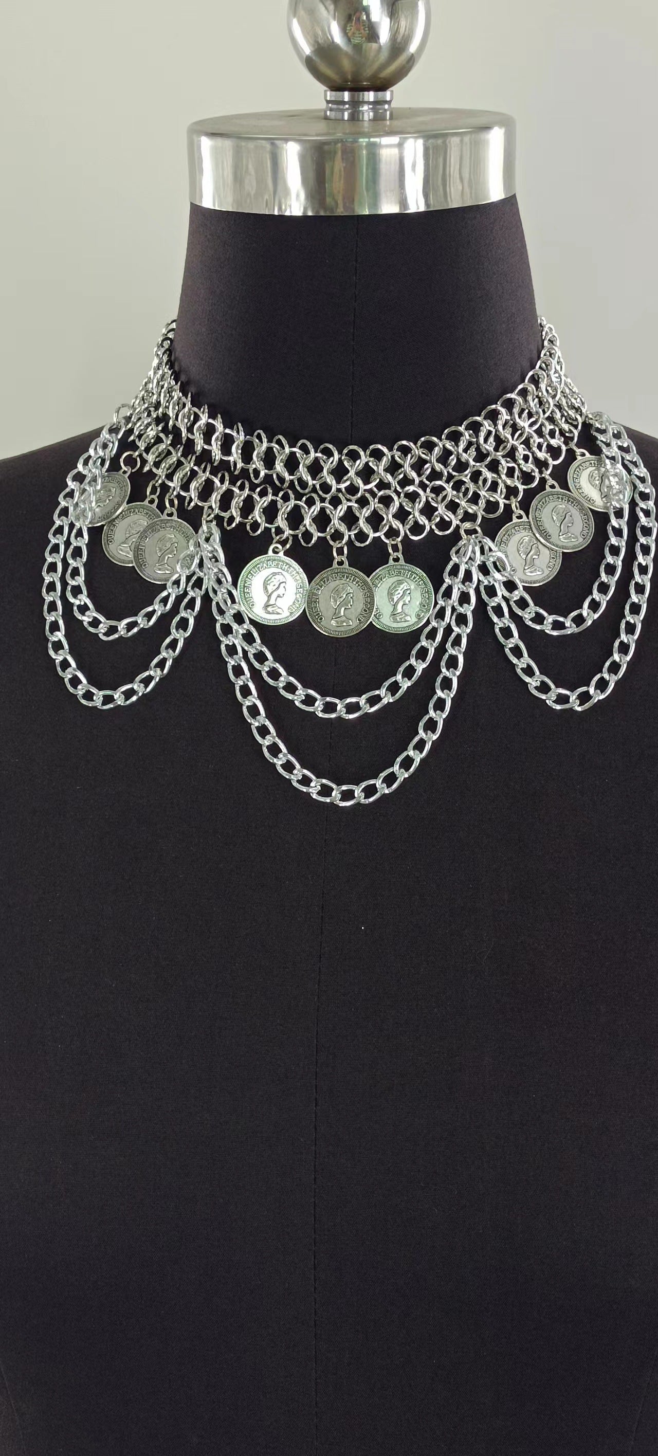 2025  MW3171 2025 necklace queen disc coin pendant ring chain wavy tassel pendulum chain necklace collar
