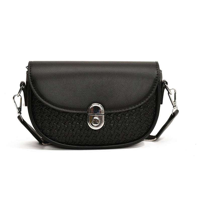 VAKKV 2025 Korean niche bag women's popular new trendy retro saddle bag premium Popular style messenger imitation woven small bag