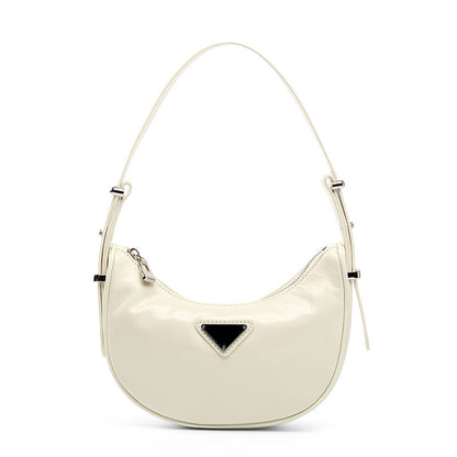 VAKKV 2025 Summer first-layer cowhide crescent bag women's popular new spring and summer senior half-moon bag commuter shoulder messenger bag