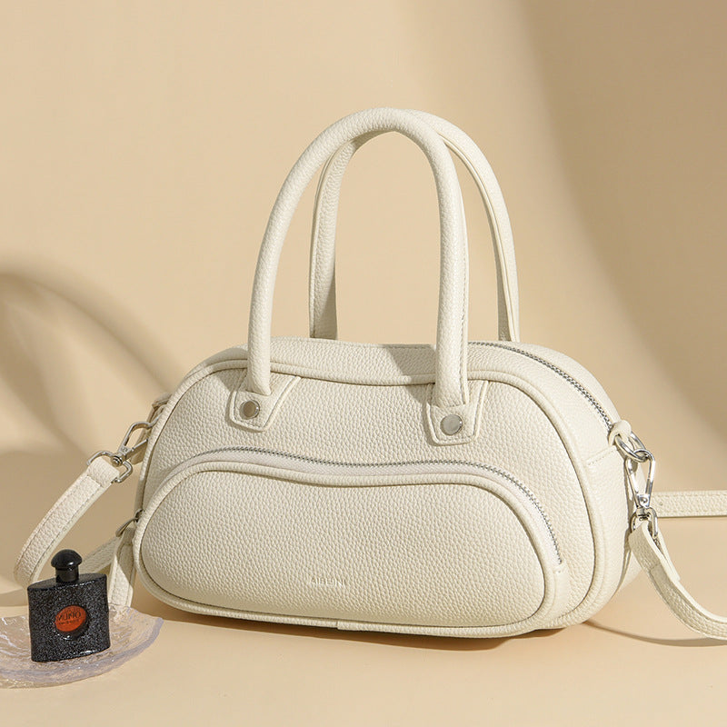 2025 Bag Summer Women's Versatile Saddle Bag Premium Handbag Casual Shoulder Bag Daily Commuter Messenger Bag Bag