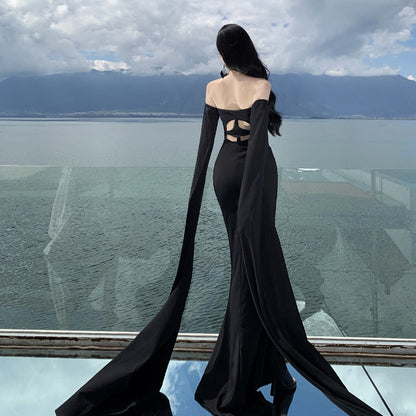 2025 Design sense charm aura retro black waist thin tube top mopping floor long dress dress photo long dress