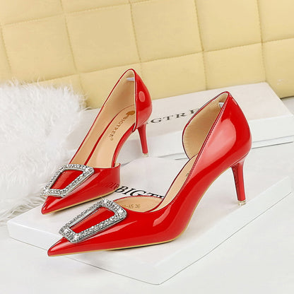 2025 638-AK28  style banquet glossy patent leather high heels women's shoes side hollow pointed metal rhinestone buckle single shoes