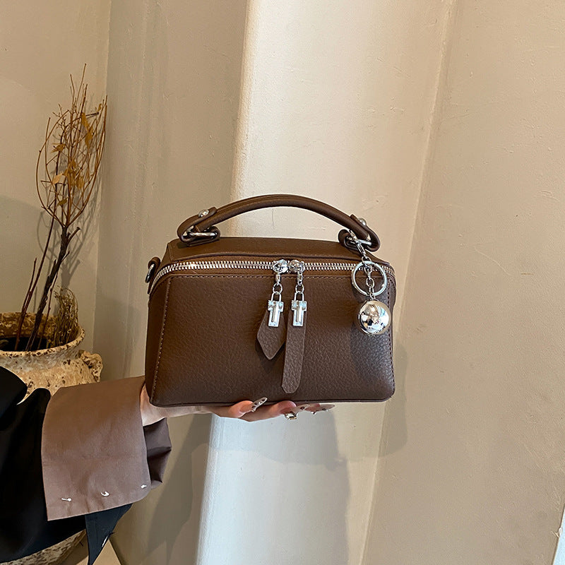 VAKKV 2025 Cross-border popular new handbag women's high-end fashion shoulder messenger bag large capacity Boston pillow bag