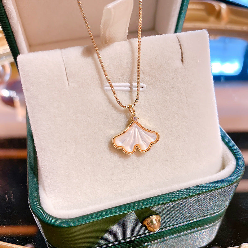 18K Thick Gold Color Retaining Quality Affordable Luxury Style Pearl Shell Necklace Korean Style Affordable Luxury Fashion High-Grade Clavicle Necklace