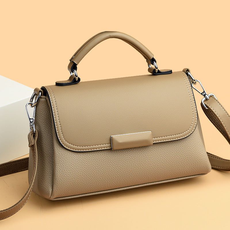 2025 popular new bag autumn and winter high-end sense niche messenger bag fashionable simple versatile handbag work commuter bag