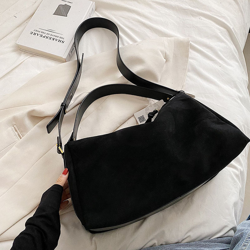 Special-Interest Design Underarm Bag Women's Autumn and Winter  New Fashion Shopping Bag Commuter Bag Frosted Large Capacity Shoulder Bag