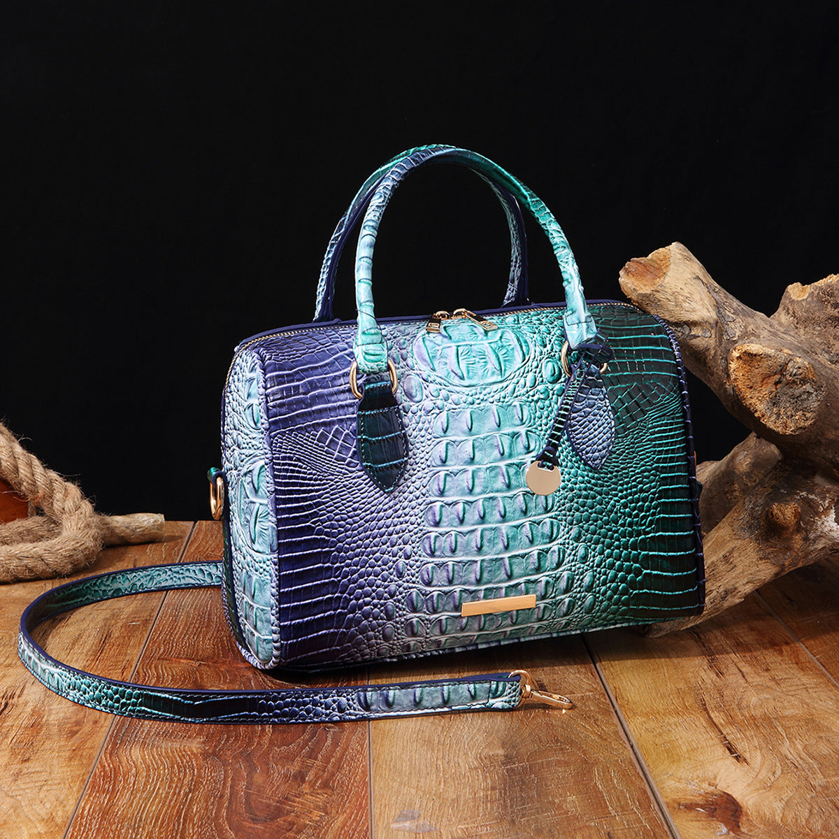 VAKKV New 2025 New  independent station hand-held armpit messenger travel retro women's bag Brahman crocodile pattern