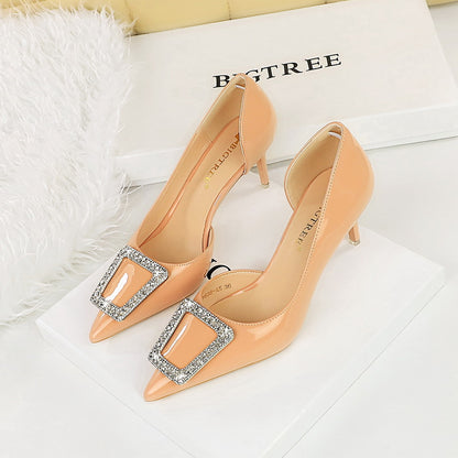 2025 638-AK28  style banquet glossy patent leather high heels women's shoes side hollow pointed metal rhinestone buckle single shoes