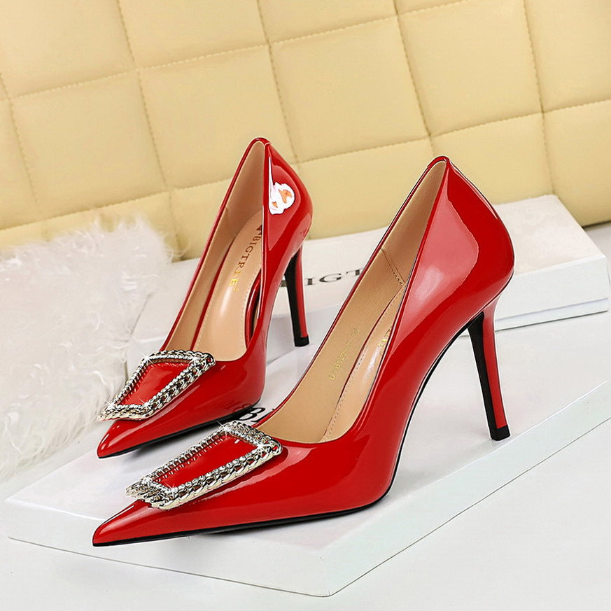 2025 6122-3K66 banquet high heels women's shoes thin heel super high heel patent leather shallow mouth pointed rhinestone metal buckle single shoes