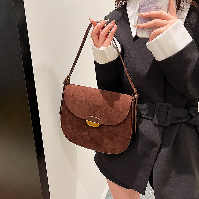 VAKKV 2025 Bags Women's popular Autumn and Winter Trendy Fashion Popular Versatile Large Capacity Commuter One Shoulder Oblique Span Saddle Bag