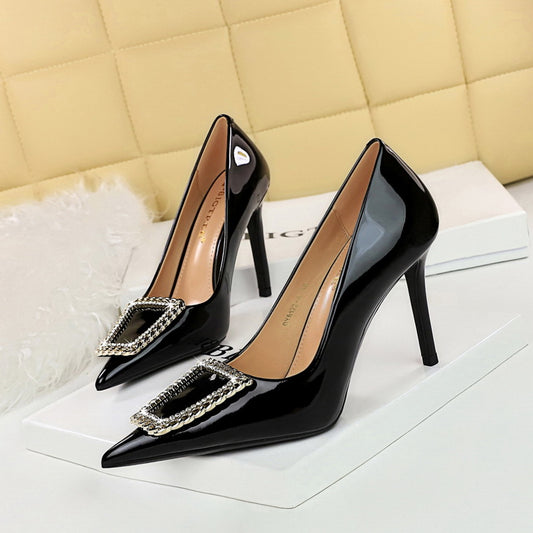 2025 6122-3K66 banquet high heels women's shoes thin heel super high heel patent leather shallow mouth pointed rhinestone metal buckle single shoes