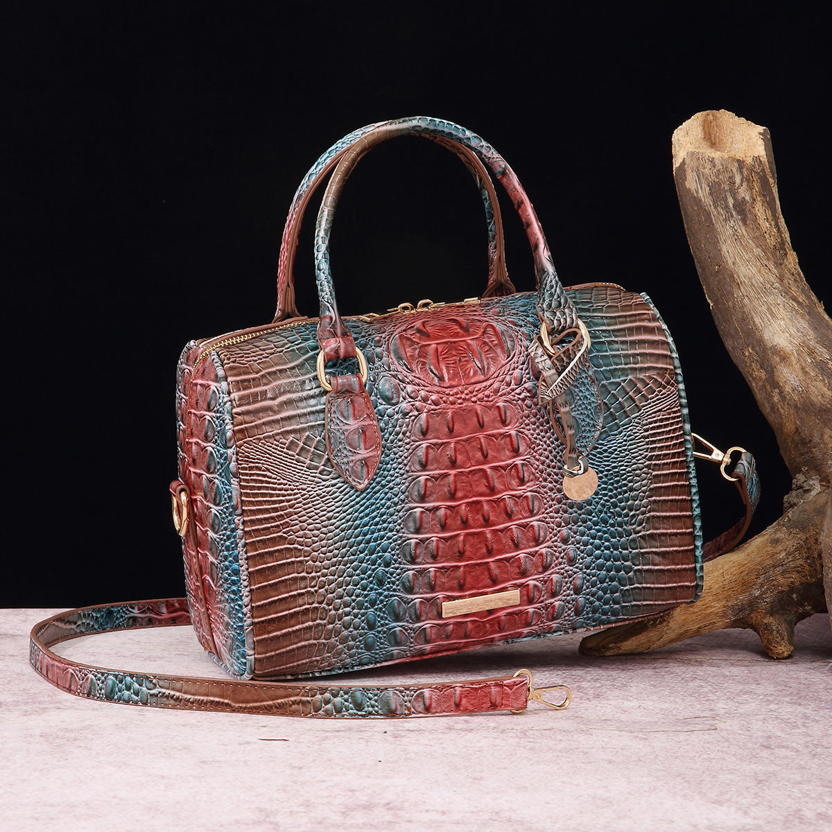 VAKKV New 2025 New  independent station hand-held armpit messenger travel retro women's bag Brahman crocodile pattern