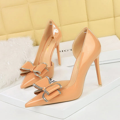 2025 638-AH35  style fashion banquet women's shoes high heel shallow mouth pointed head patent leather side empty rhinestone bow single shoes