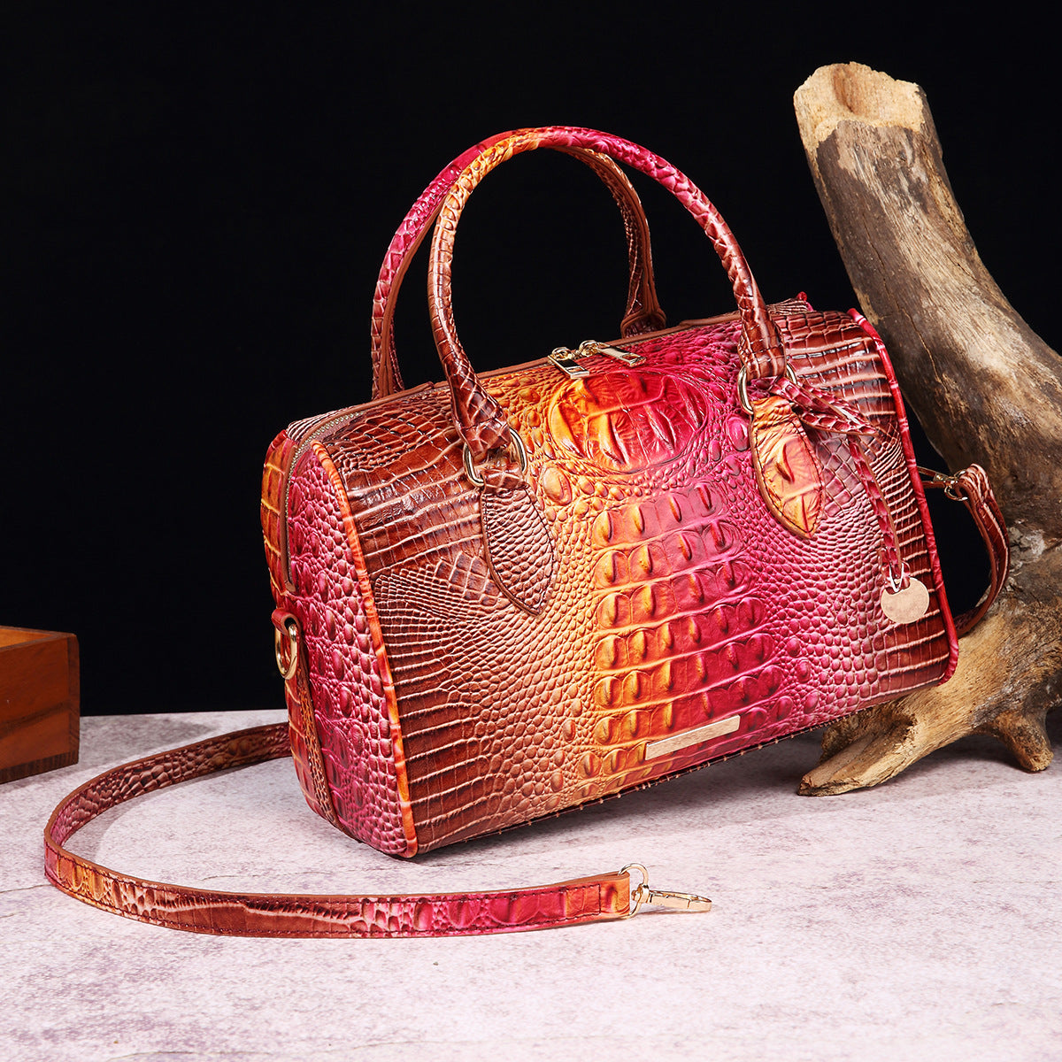 VAKKV New 2025 New  independent station hand-held armpit messenger travel retro women's bag Brahman crocodile pattern