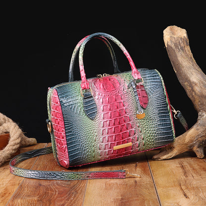 VAKKV New 2025 New  independent station hand-held armpit messenger travel retro women's bag Brahman crocodile pattern