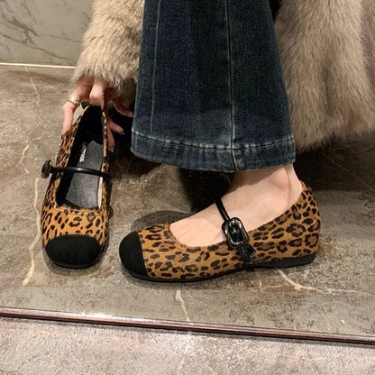 2025 Spot sheepskin version~ Versatile commuter temperament round head with retro leopard print inner height increase Mary Jane single shoes ol