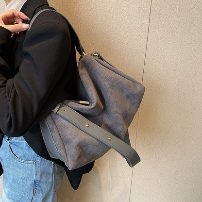 Special-Interest Design Underarm Bag Women's Autumn and Winter  New Fashion Shopping Bag Commuter Bag Frosted Large Capacity Shoulder Bag