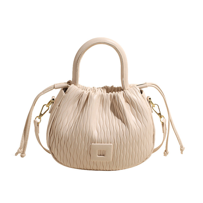 VAKKV 2025 Folded cloud bag women's popular new fashion versatile shoulder messenger bag premium texture drawstring bucket bag