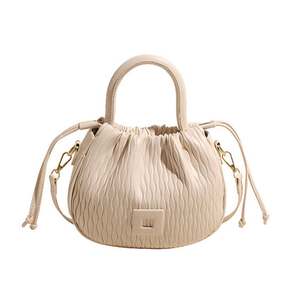 VAKKV 2025 Folded cloud bag women's popular new fashion versatile shoulder messenger bag premium texture drawstring bucket bag