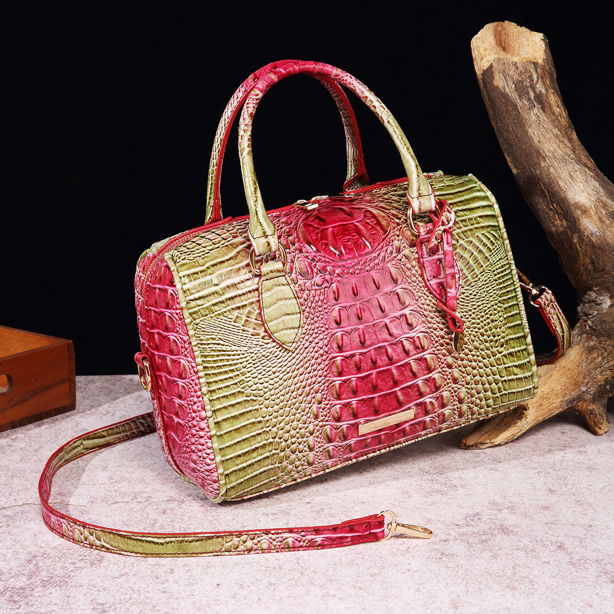 VAKKV New 2025 New  independent station hand-held armpit messenger travel retro women's bag Brahman crocodile pattern