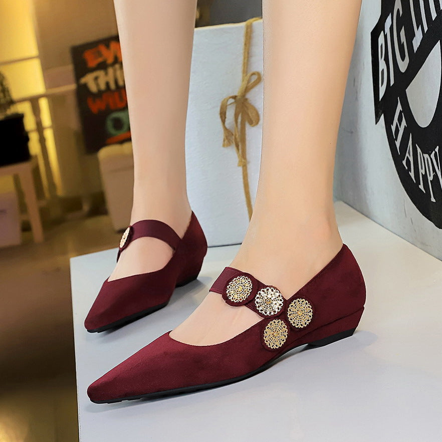 2025 3683-1K92 Retro style versatile wedge heel suede low heel metal decoration one word with shallow mouth pointed women's single shoes