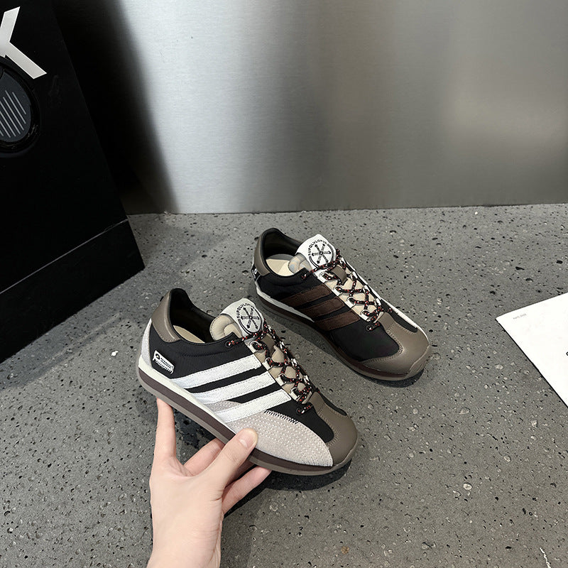 2025 popular new retro style round head color matching lace-up German training shoes women's versatile casual splicing flat-soled Forrest Gump shoes board shoes