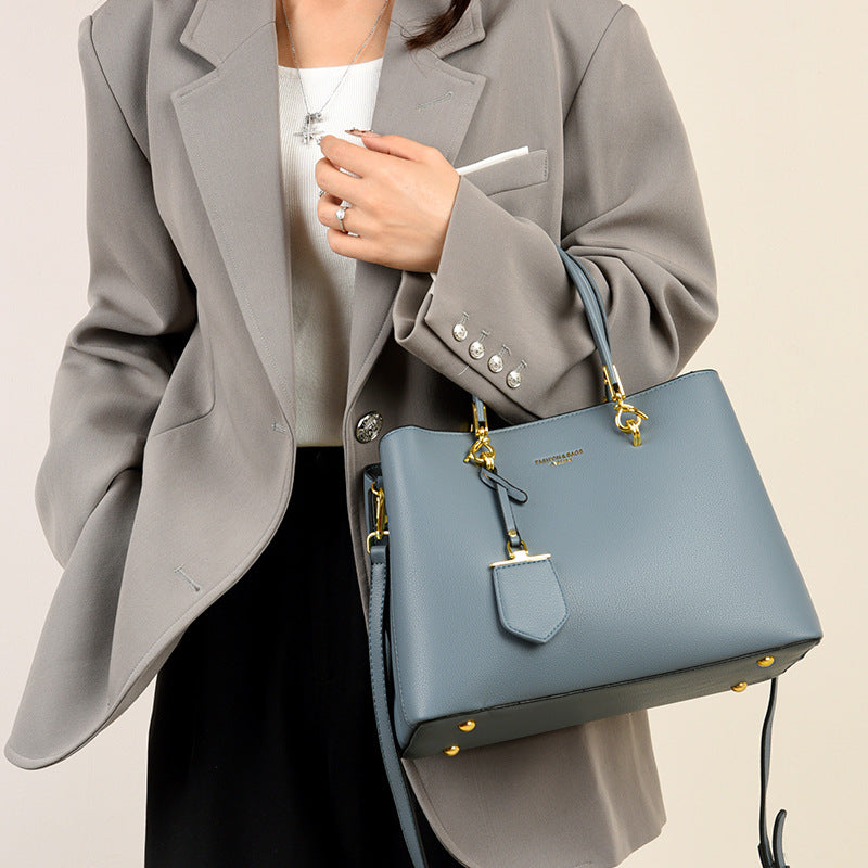2025 Bag Autumn Women's popular Stylish Simple Handbag High Sense Large Capacity Tote Bag Commuter Shoulder Bag