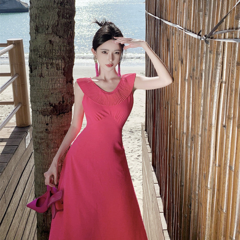 2025 design pressure-folded lotus leaf V-neck sleeveless dress temperament sweet age-reducing rose red seaside beach dress