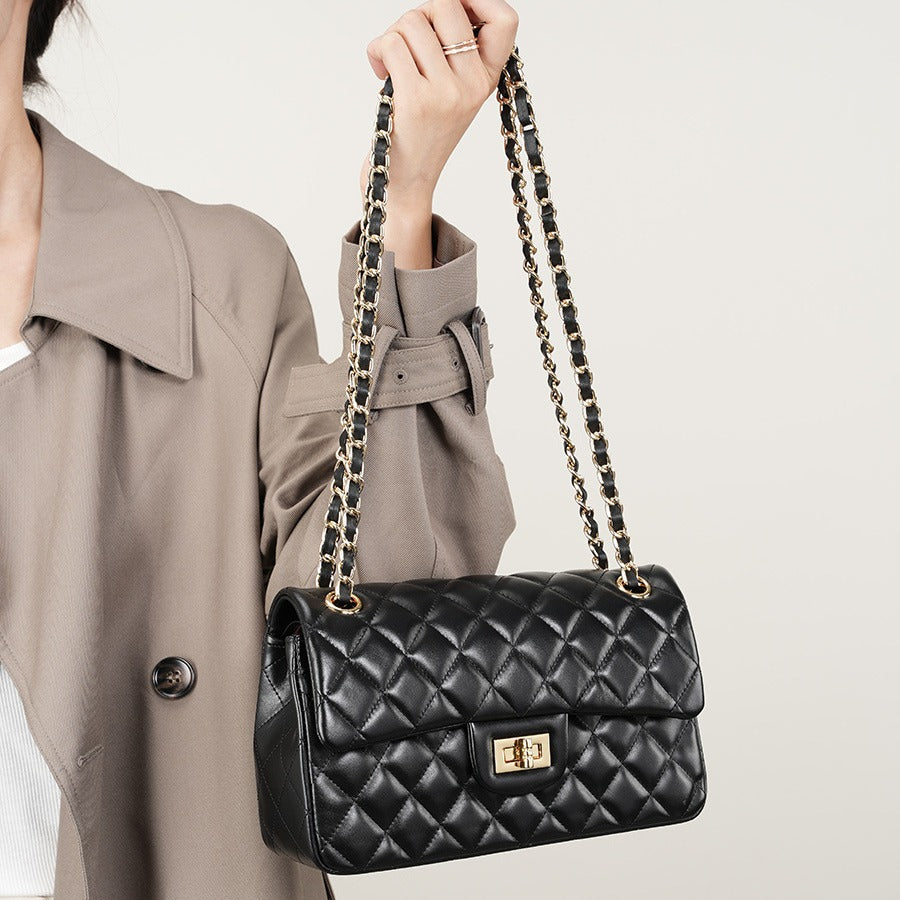 2025 Xiaoxiangfeng rhombus chain bag first layer cowhide fashionable versatile shoulder bag messenger bag genuine leather small square bag