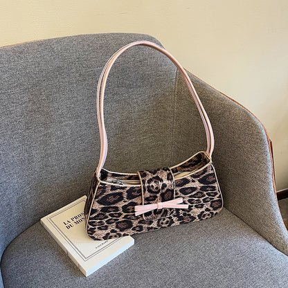 VAKKV 2025 Premium sense niche leopard print bag women's popular new popular versatile shoulder underarm bag Spice girl style small bag